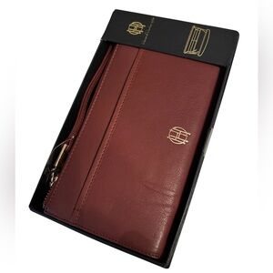 HOUSE OF HARLOW Burgundy Leather Zippered Long Wallet/Wristlet **NEW**